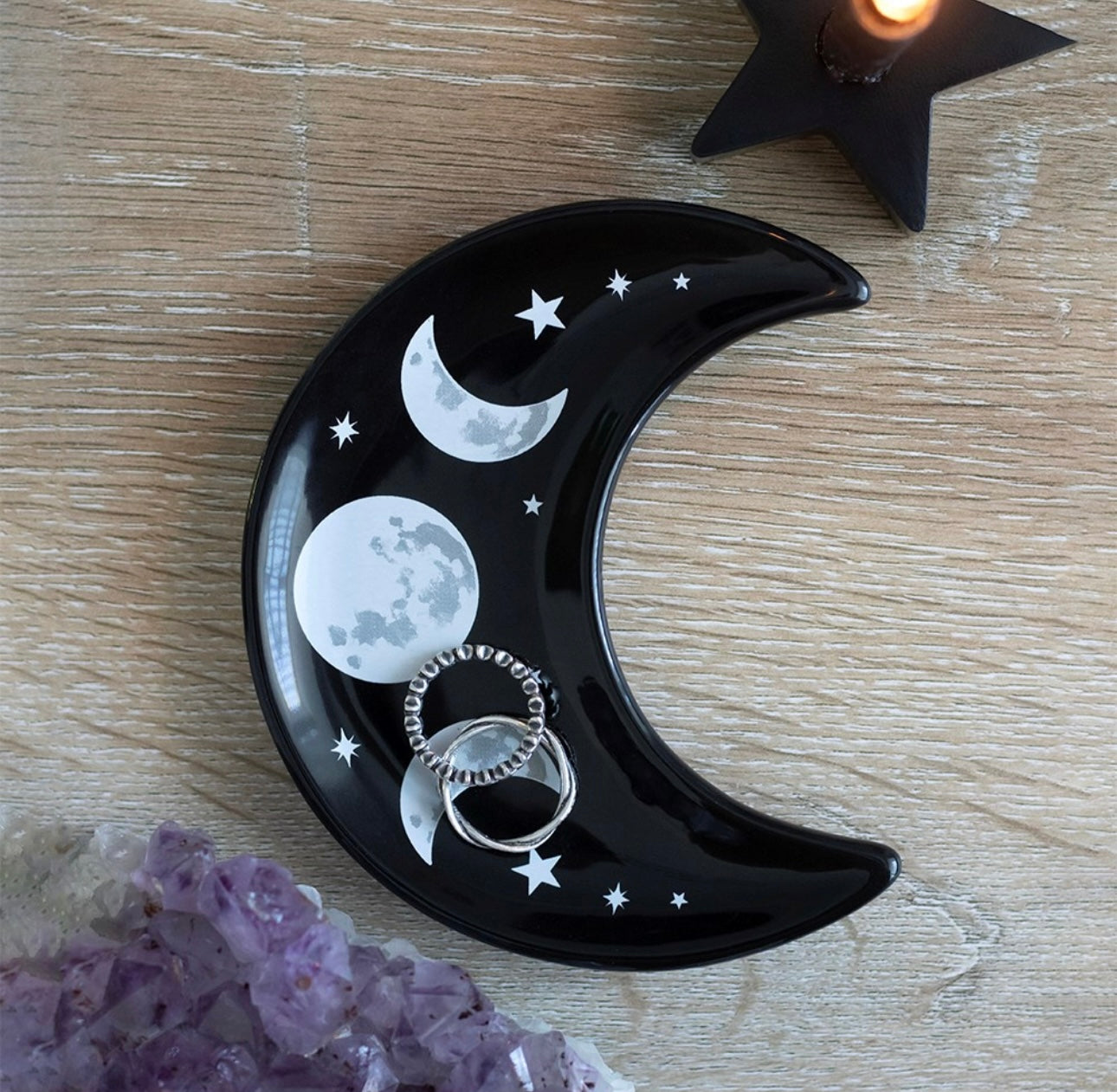Ceramic Triple Moon Trinket Dish
Dimensions: H1.5cm × W10.5cm × D12cm