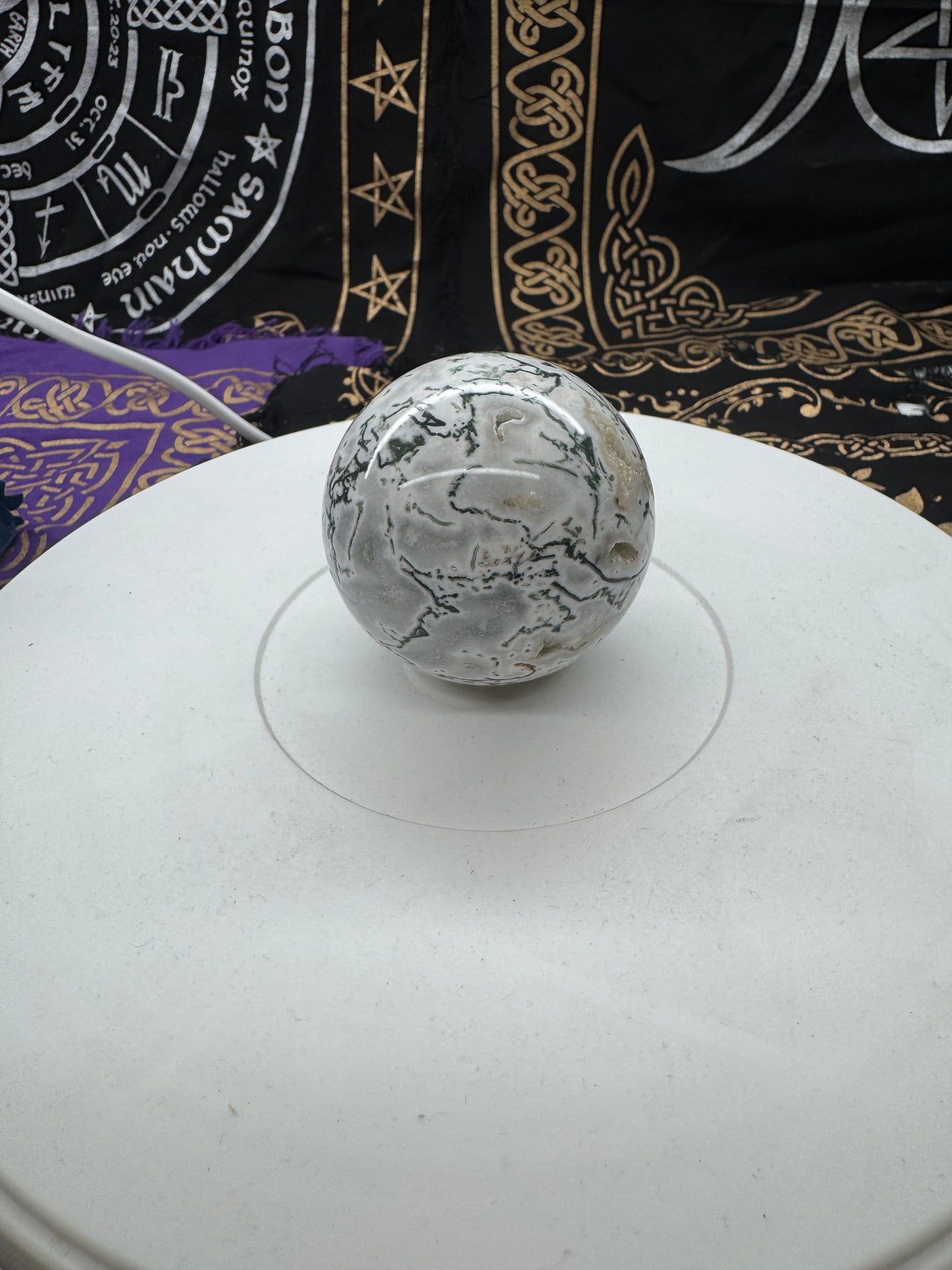 Moss Agate sphere 364 grams,6.5 cm.LFT1#1