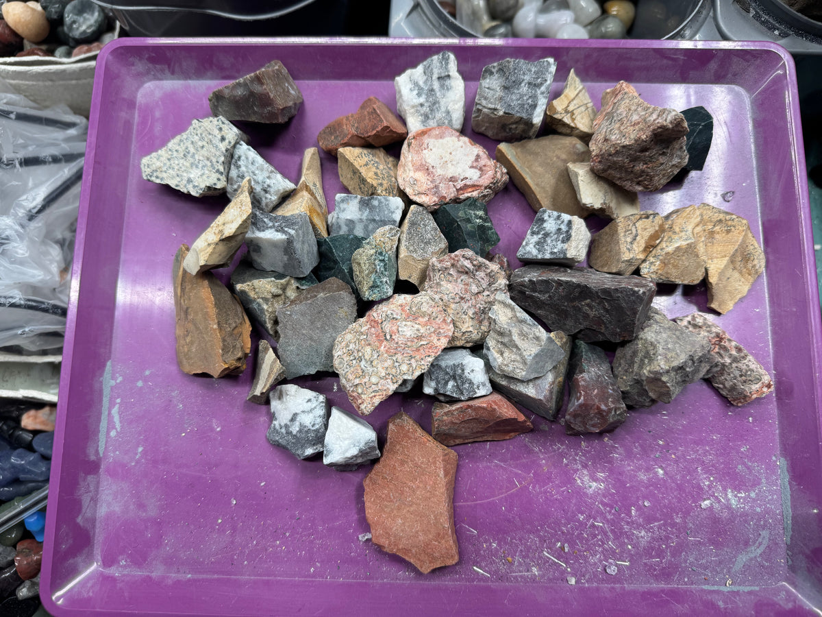 1kg Mixed Jasper Tumbling Rough (20-40mm)