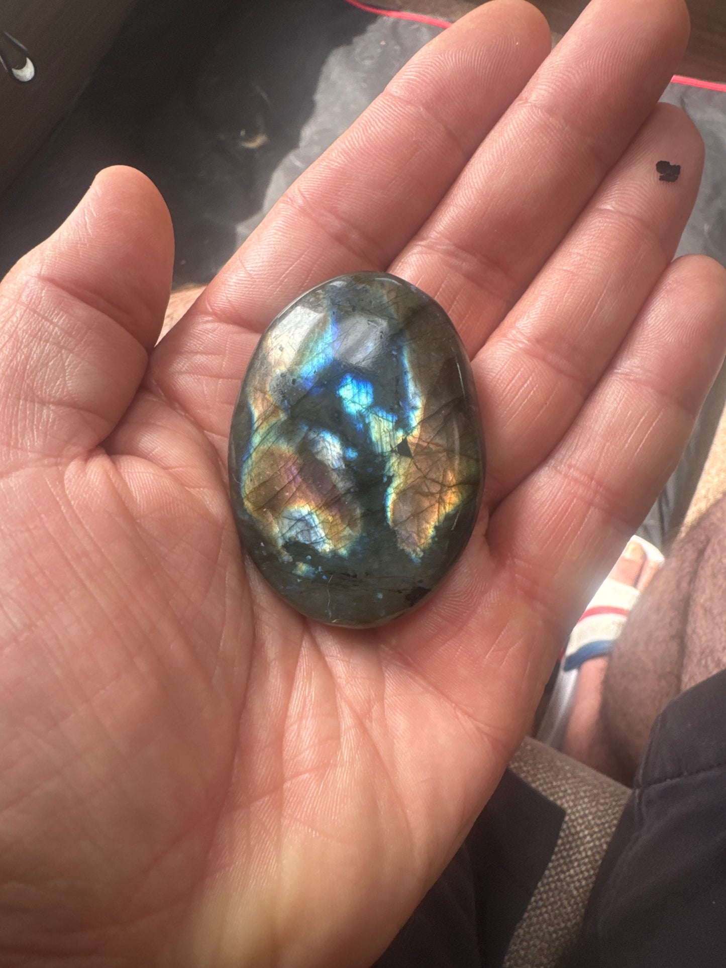 Labradorite Palmstone — Natural Flash & Protective Energy 70 grams EBY2#5