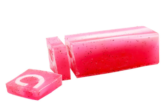 🍇 Handmade Raspberry & Black Pepper Soap – Made in the UK