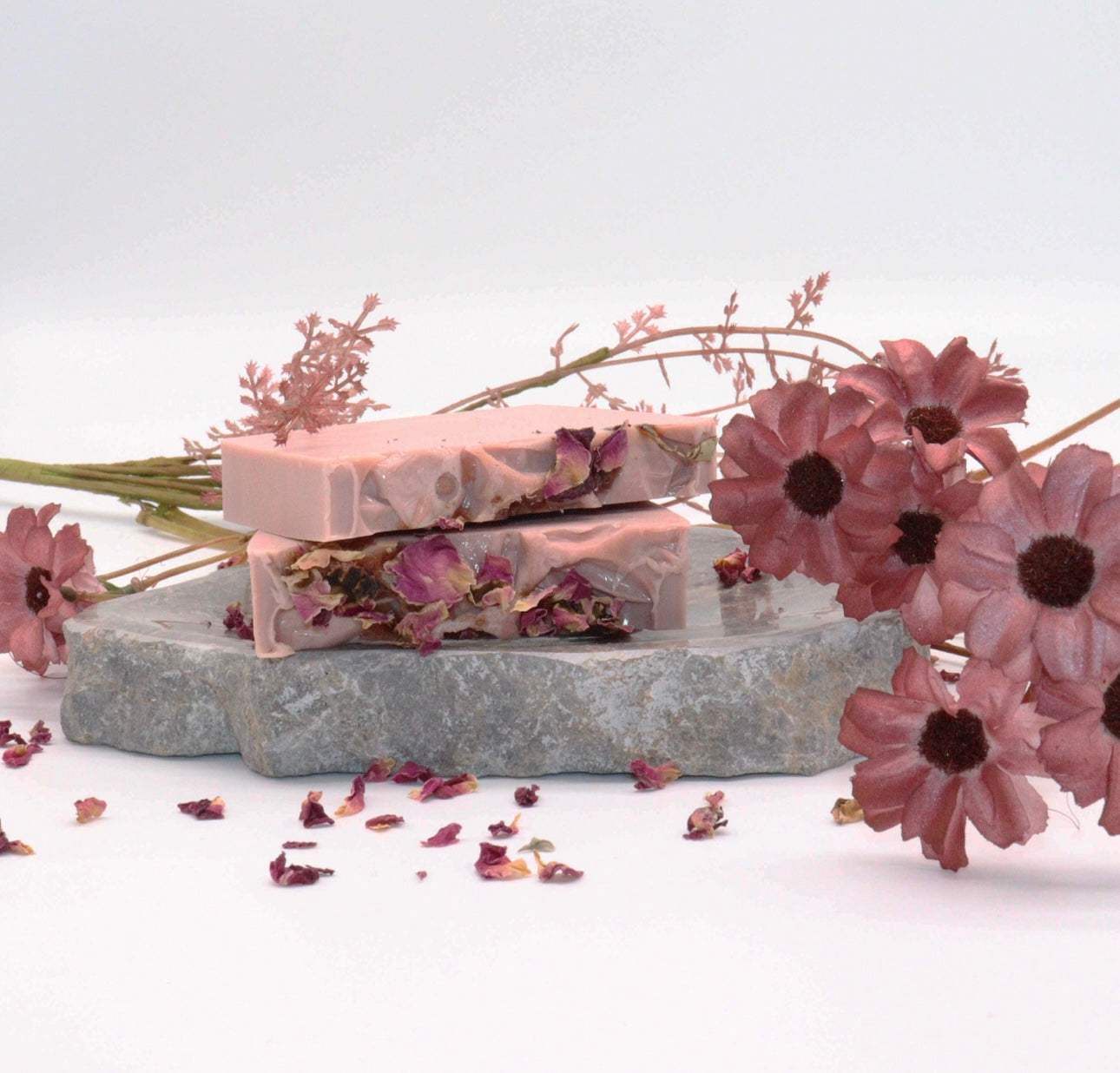 🌹 Handmade Enchanted Rose Soap – Made in the UK