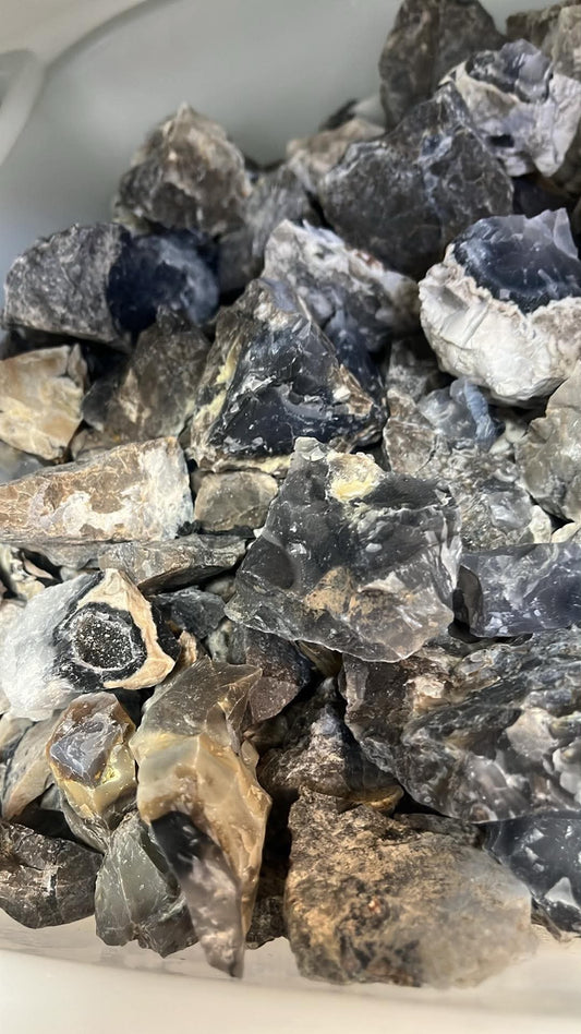 1kg Rough Volcanic Agate (20-40mm)