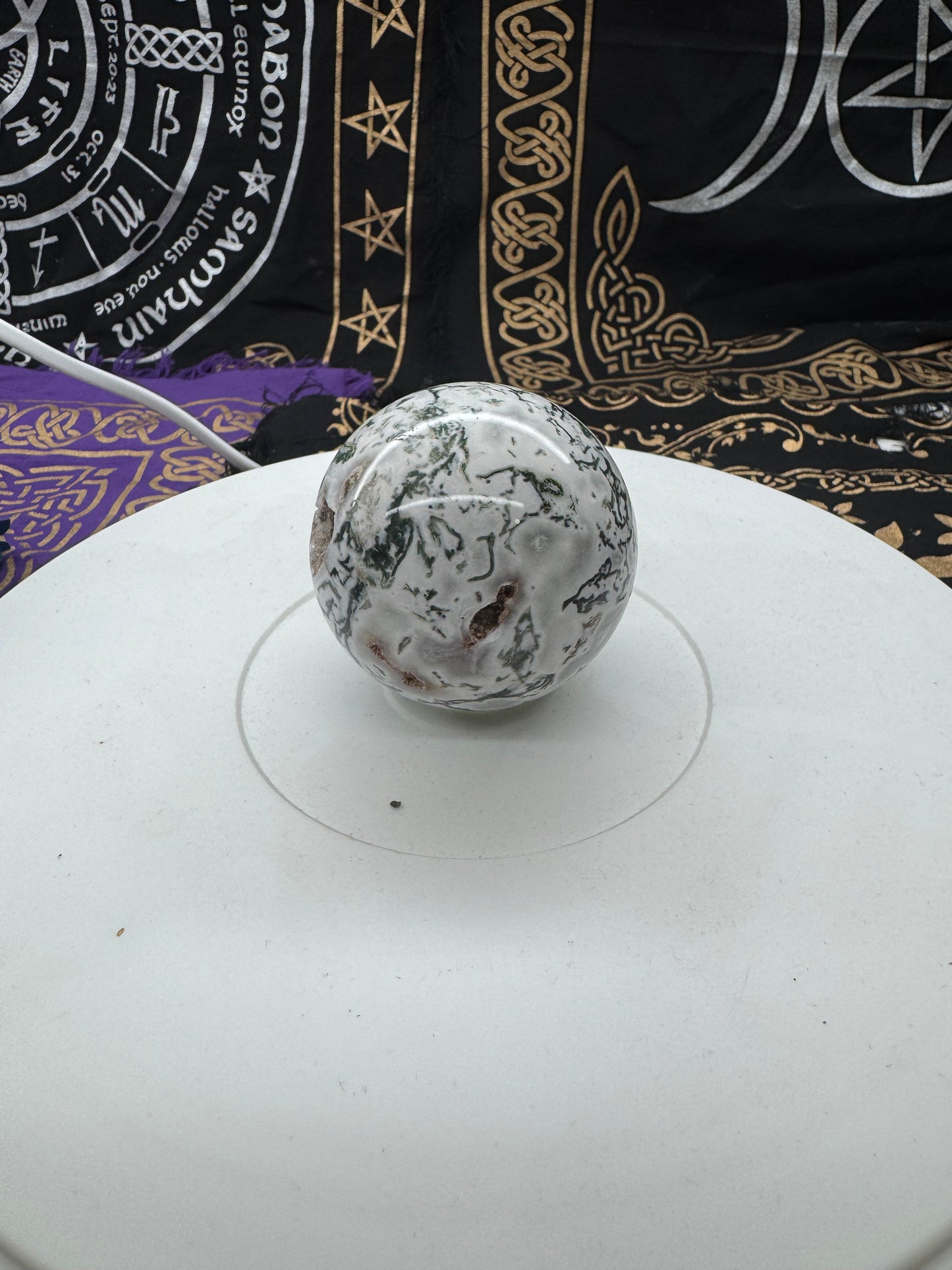 Moss Agate sphere 364 grams,6.5 cm.LFT1#1