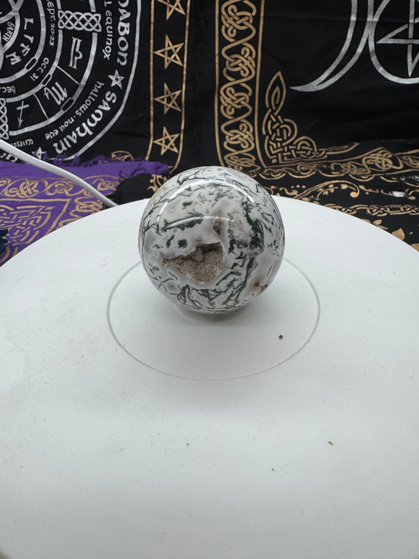 Moss Agate sphere 364 grams,6.5 cm.LFT1#1
