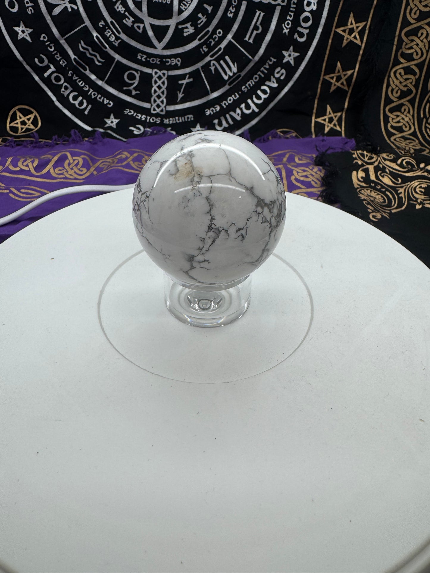 Howlite sphere lft1#5
