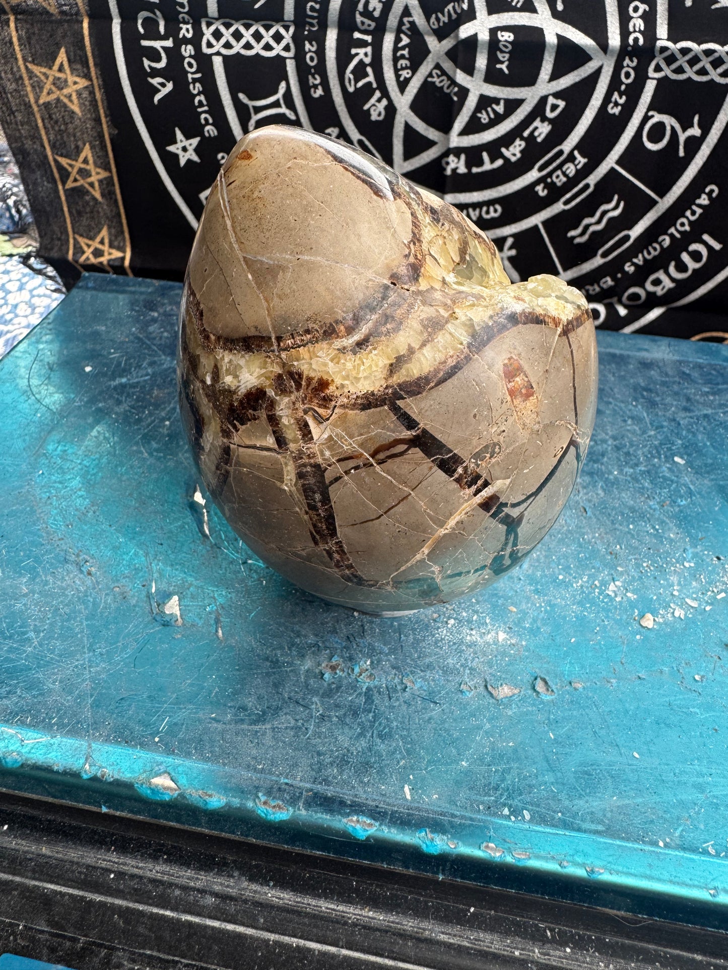 Septarian egg 1.26 kilos please see photos for size DRZ2#1