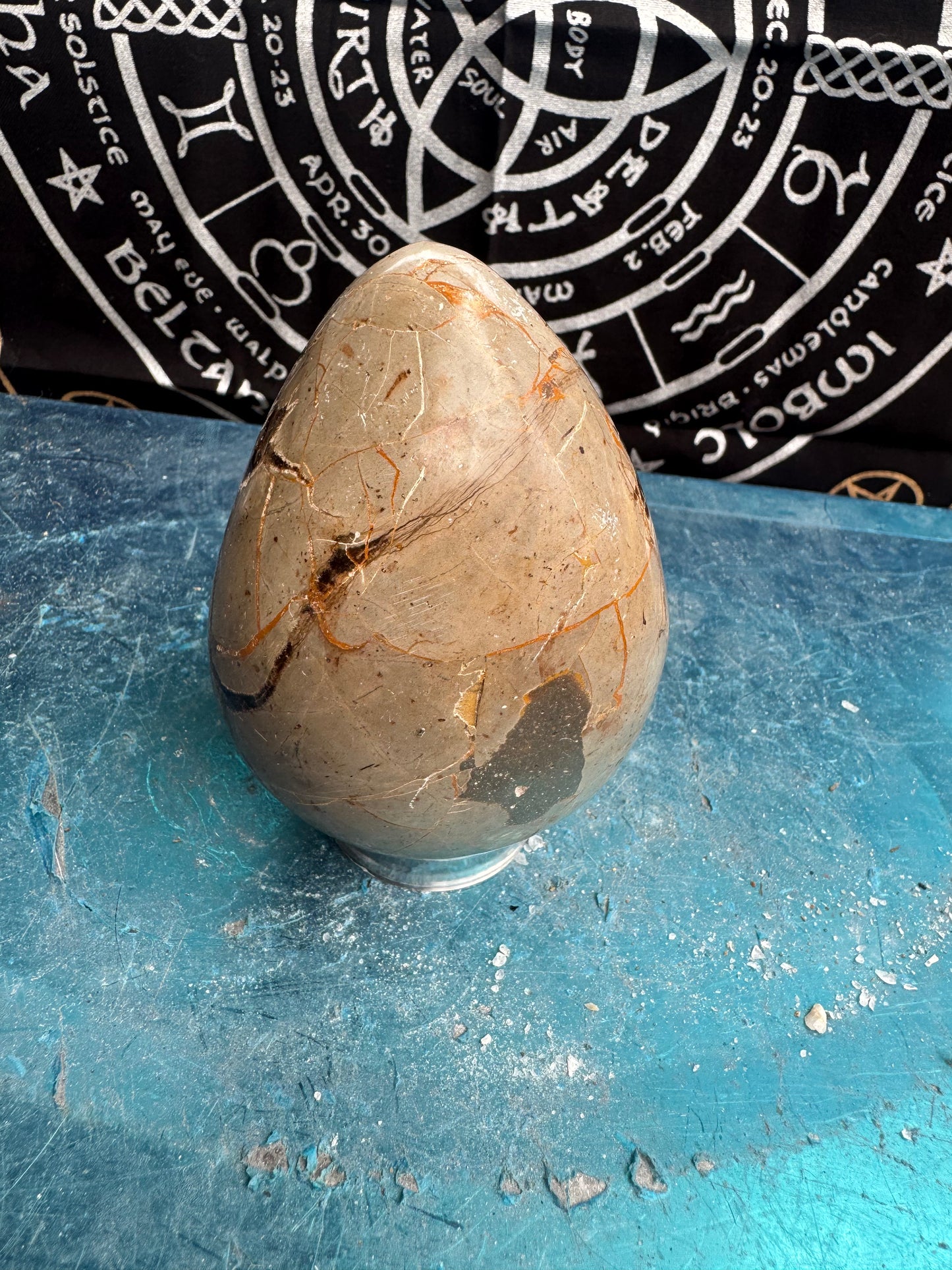 Septarian egg 605 grams please see photos for size DRZ2#2