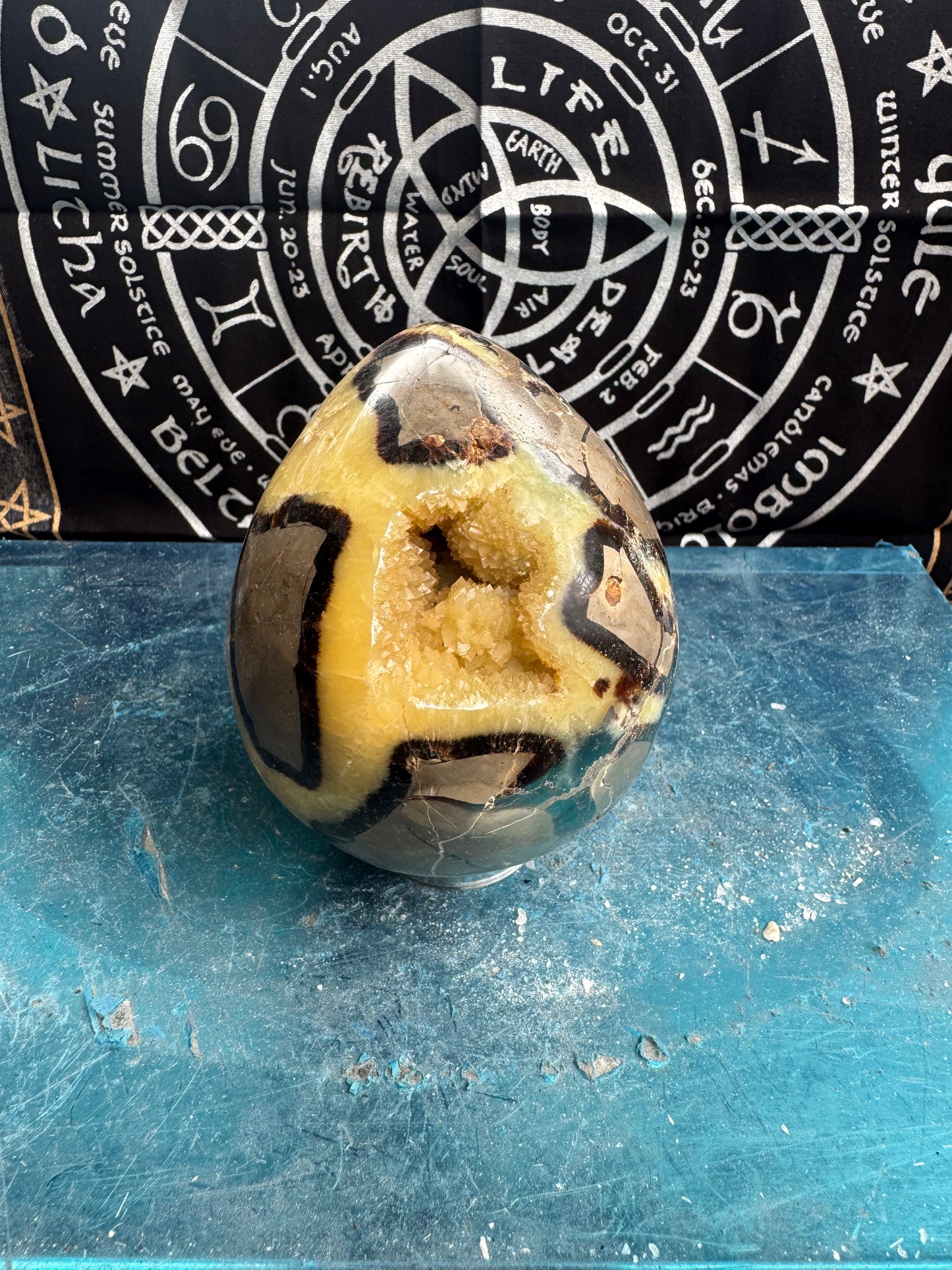 Septarian egg 1.22 kilos please see photos for size DRZ2#3