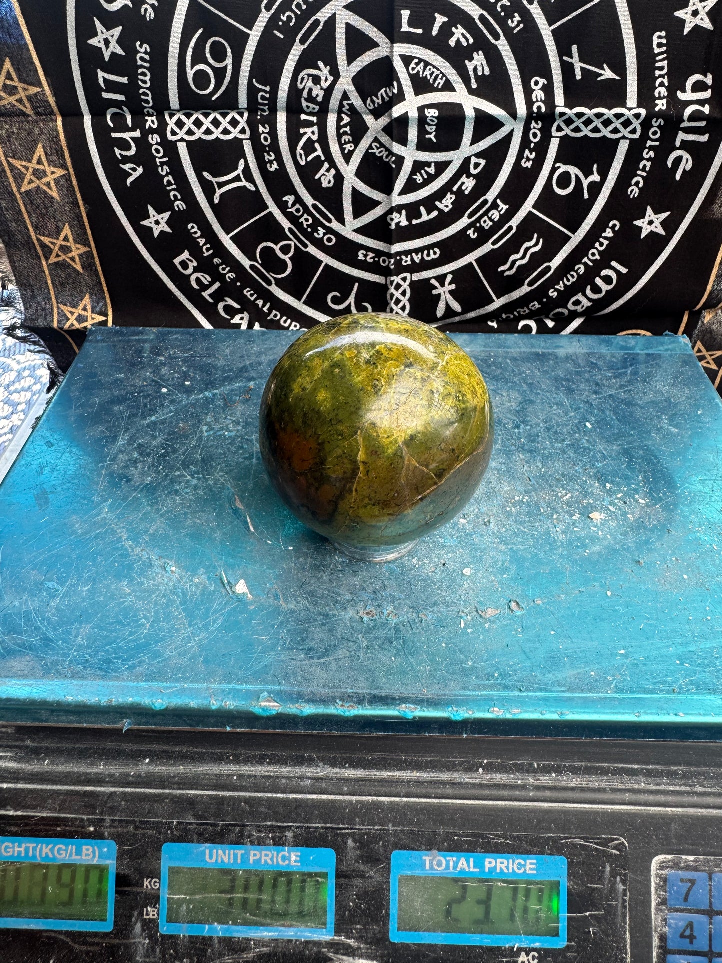 Green Opal Sphere From Madagascar 795 grams 8.2 cm 
DRZ4#8