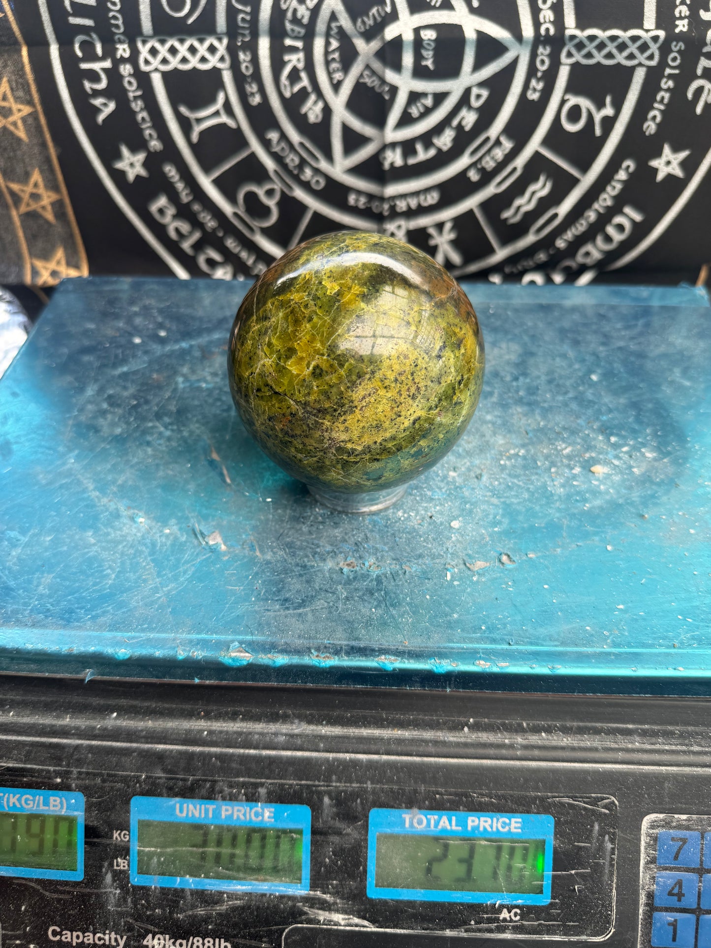 Green Opal Sphere From Madagascar 795 grams 8.2 cm 
DRZ4#8