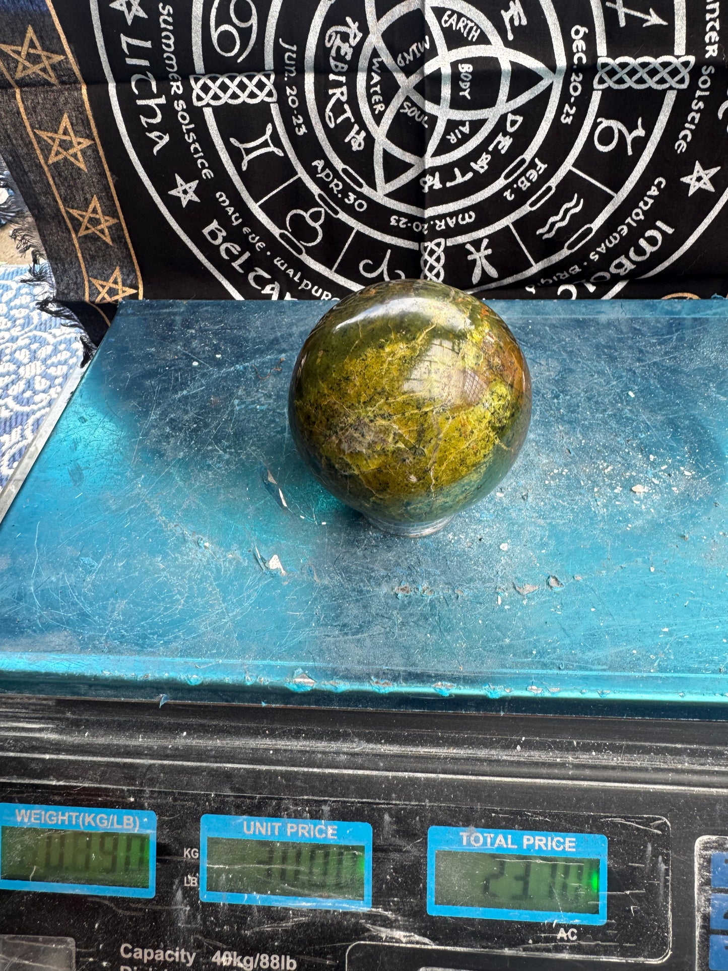 Green Opal Sphere From Madagascar 795 grams 8.2 cm 
DRZ4#8