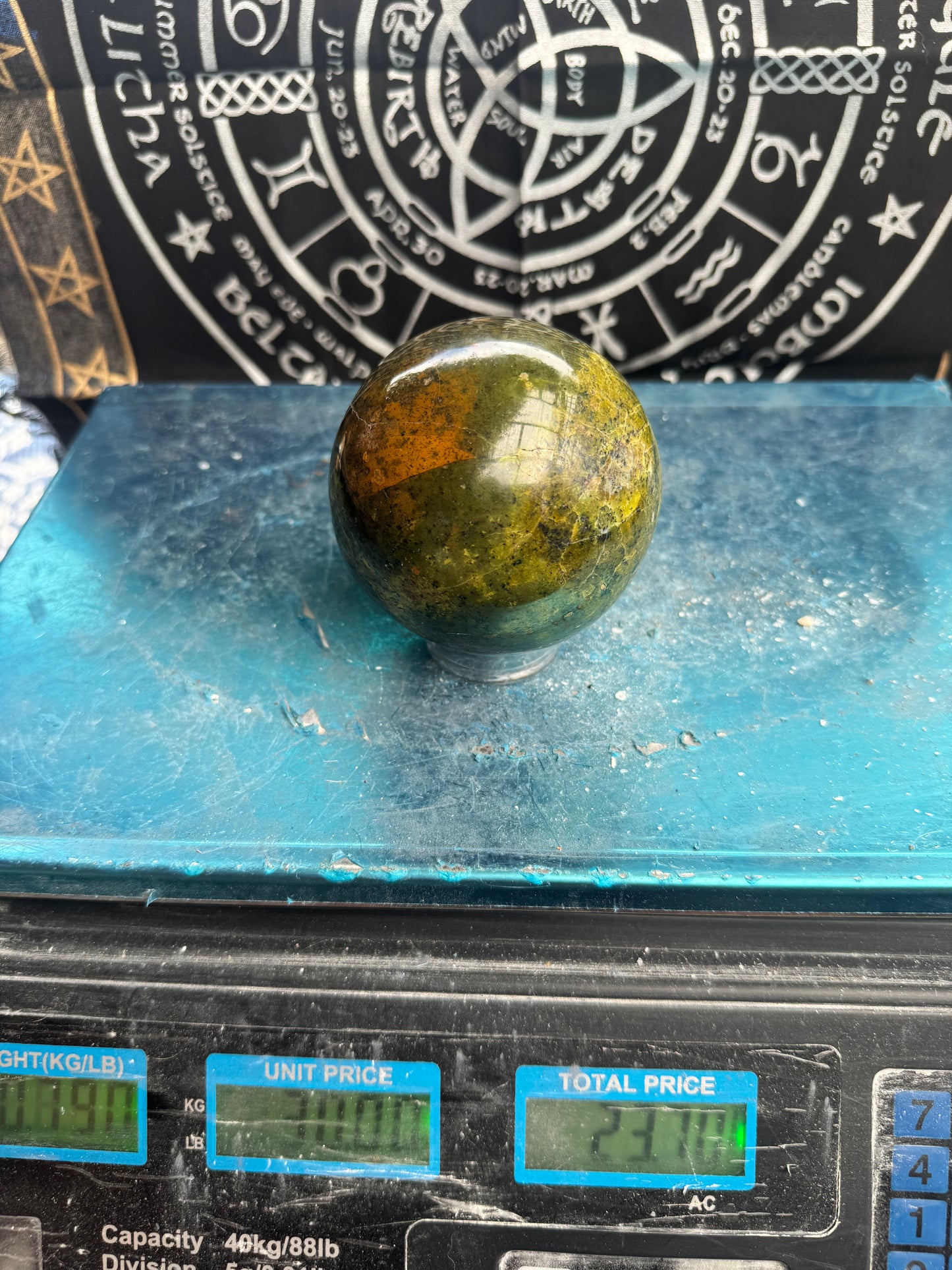 Green Opal Sphere From Madagascar 795 grams 8.2 cm 
DRZ4#8