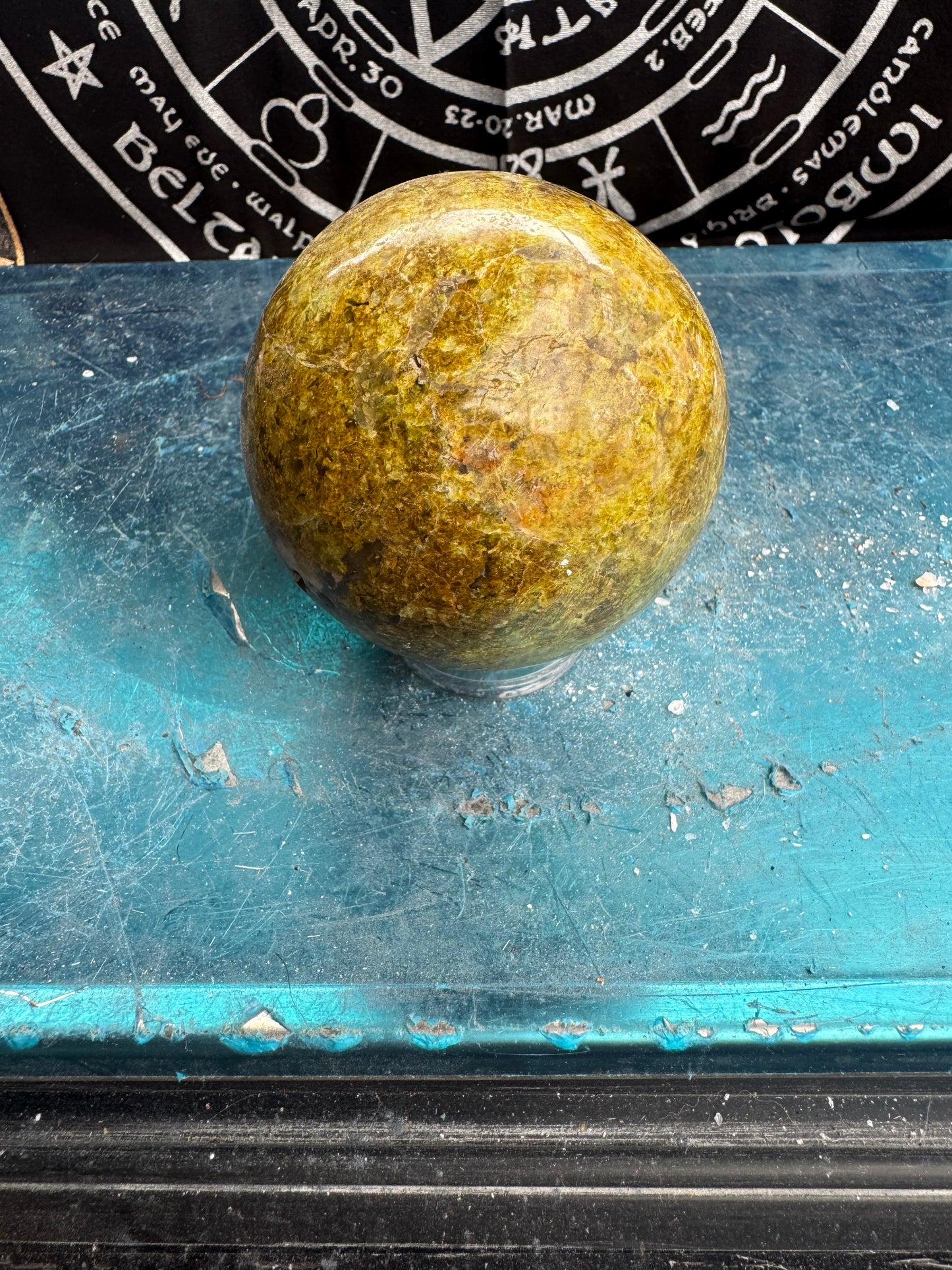 Green Opal Sphere From Madagascar 560 grams 7.8 cm 
DRZ4#9