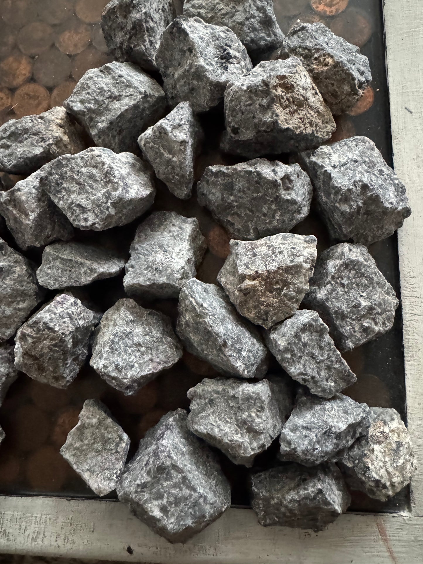 Rough Yooperlite  20-40mm 1kg Lot