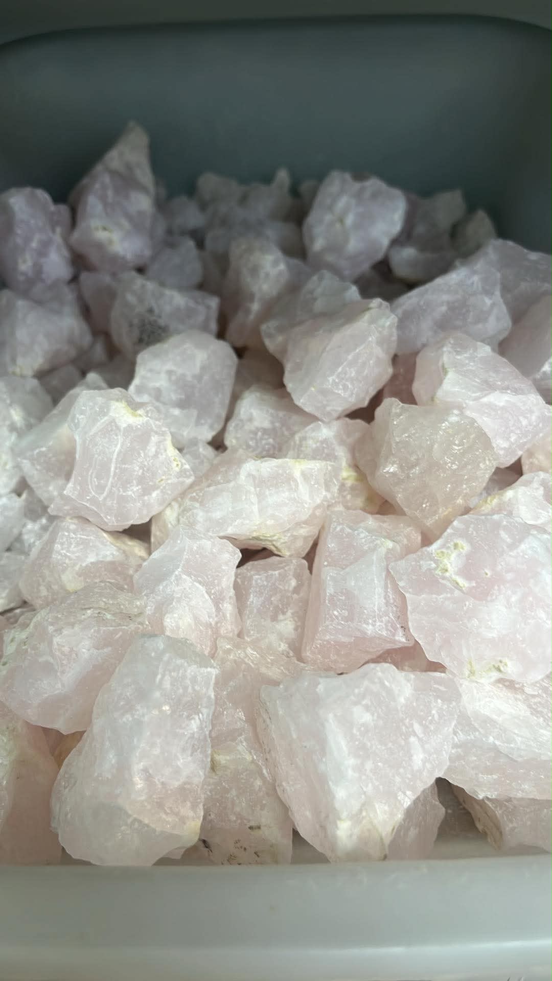 Rough UV Reactive Calcite (1kg, 20–40mm)